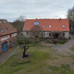 Drohnenaufnahme. Bilder vom Hof (von oben)