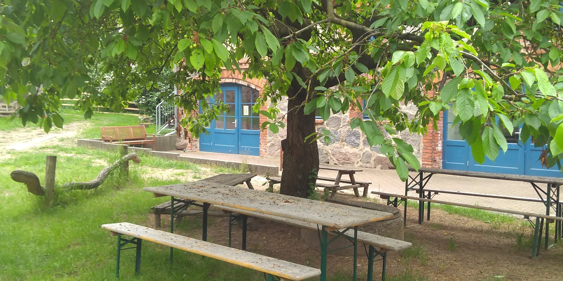 Unterm Kirschbaum