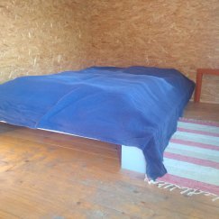 Roter Bauwagen. 